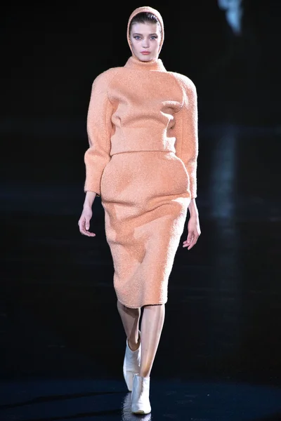 Look 6